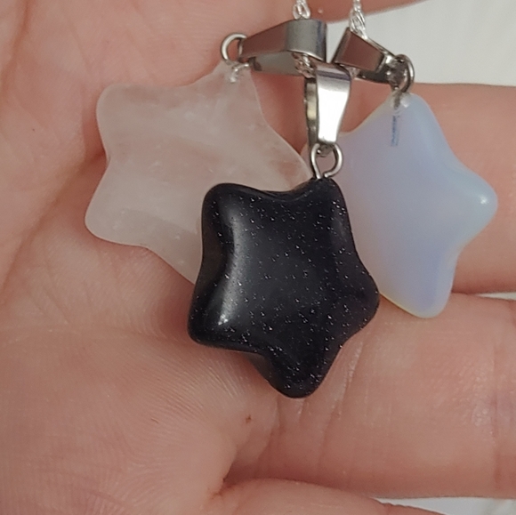 925 Gemstone Starfish Necklace - Picture 7 of 10